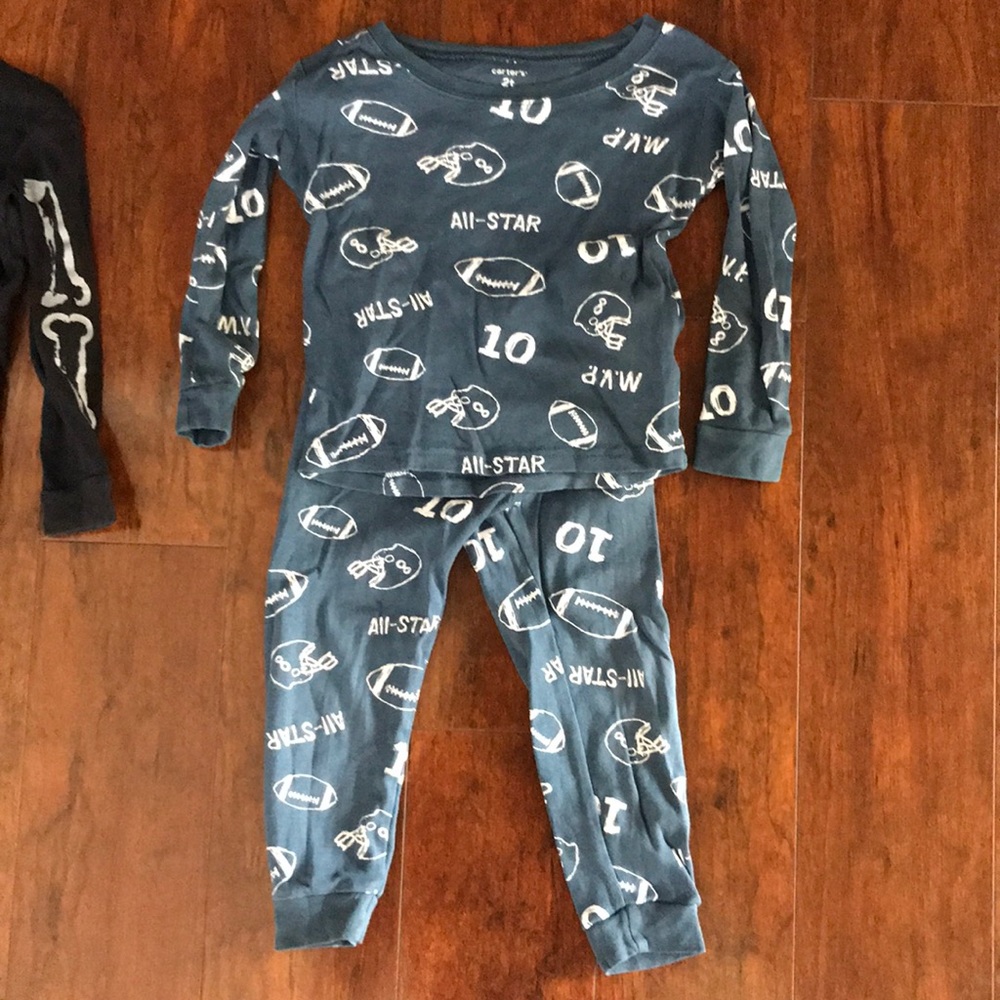 Carters Set of 6 Pajamas - Picture 4 of 7